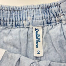 Load image into Gallery viewer, Girls 1964 Denim Co, lightweight chambray cotton shorts, elasticated, GUC, size 2,  