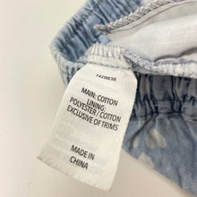 Load image into Gallery viewer, Girls 1964 Denim Co, lightweight chambray cotton shorts, elasticated, GUC, size 2,  