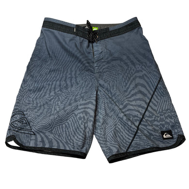 Boys Quiksilver, DRYFLIGHT lightweight board shorts, FUC, size 14,  
