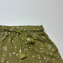 Load image into Gallery viewer, Girls Anko, floral cotton shorts, elasticated, FUC, size 3,  