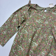 Load image into Gallery viewer, Girls H&amp;M, floral cotton long sleeve dress, EUC, size 1, L: 41cm