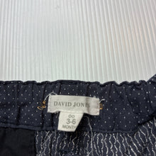 Load image into Gallery viewer, Boys David Jones, stretch cotton shorts, elasticated, EUC, size 00,  