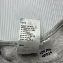 Load image into Gallery viewer, Girls Tiny Little Wonders, soft cotton bodysuit / romper, EUC, size 00,  