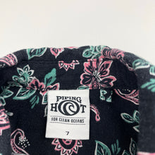 Load image into Gallery viewer, Boys Piping Hot, floral cotton short sleeve shirt, EUC, size 7,  