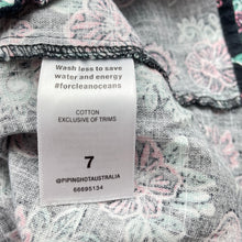 Load image into Gallery viewer, Boys Piping Hot, floral cotton short sleeve shirt, EUC, size 7,  