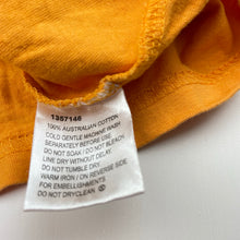 Load image into Gallery viewer, Unisex Favourites, Aust cotton Harmony Day tee / top, EUC, size 8,  