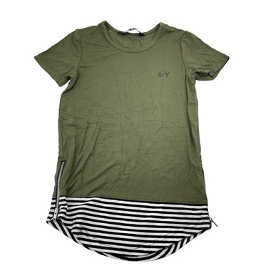 Unisex ADAM + YVE, lightweight stretchy tee / top, EUC, size 4,  