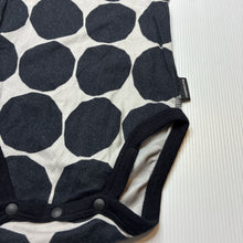 Load image into Gallery viewer, Unisex Uniqlo, cotton bodysuit / romper, FUC, size 00,  