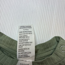 Load image into Gallery viewer, Unisex Dymples, ribbed stretchy tee / top, EUC, size 0,  