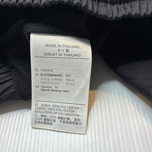 Load image into Gallery viewer, Unisex Nike, lined sports / activewear shorts, elasticated, EUC, size 10-12,  