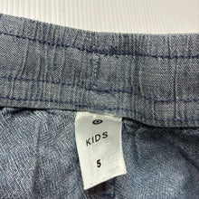 Load image into Gallery viewer, Boys Target, blue cotton / linen shorts, elasticated, GUC, size 5,  