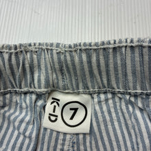 Load image into Gallery viewer, Boys KID, striped cotton shorts, elasticated, EUC, size 7,  
