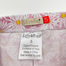 Load image into Gallery viewer, Girls Lily &amp; Dan, stretchy floral leggings, Inside leg: 40cm, FUC, size 5,  