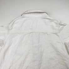 Load image into Gallery viewer, Boys white, linen blend short sleeve shirt, no labels, armpit to armpit: 30.5cm, FUC, size 4,  