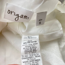 Load image into Gallery viewer, Girls Origami, lined embroidered party / formal dress, small marks, FUC, size 5, L: 65cm