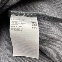 Load image into Gallery viewer, Boys Uniqlo, soft feel winter long sleeve top, EUC, size 3-4,  