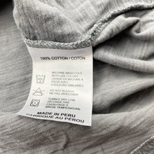 Load image into Gallery viewer, Boys Peek, cotton long sleeve tee / top, EUC, size 4-5,  