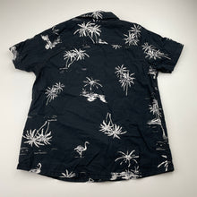 Load image into Gallery viewer, Boys Quiksilver, lightweight short sleeve shirt, GUC, size 7,  