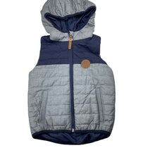 Load image into Gallery viewer, Boys Piping Hot, hooded puffer vest / sleeveless jacket, GUC, size 2,  