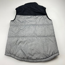 Load image into Gallery viewer, Boys Target, grey &amp; black puffer vest / jacket, FUC, size 5,  