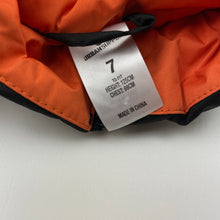 Load image into Gallery viewer, Boys Urban Supply, black puffer vest / sleeveless jacket, EUC, size 7,  