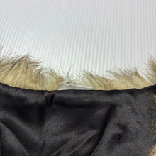 Load image into Gallery viewer, Girls lined, faux fur vest, 2 hook fasten, no size, armpit to armpit: 30cm, GUC, size 3,  