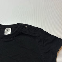 Load image into Gallery viewer, Unisex Baby Berry, black cotton tee / top, GUC, size 1,  