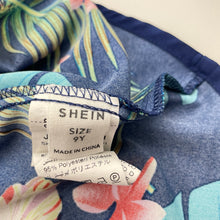 Load image into Gallery viewer, Girls SHEIN, lightweight floral summer dress, EUC, size 9, L: 70cm
