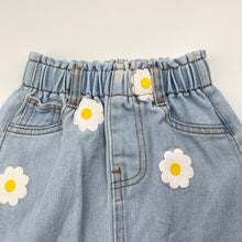 Load image into Gallery viewer, Girls floral, denim skirt, elasticated, L: 26cm, FUC, size 2,  