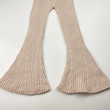 Load image into Gallery viewer, Girls ribbed, knit flared leggings / bottoms, FUC, size 5,  