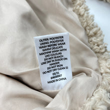 Load image into Gallery viewer, Girls Target, boucle jacket / coat, L: 78cm, open style - no fastening, EUC, size 14,  
