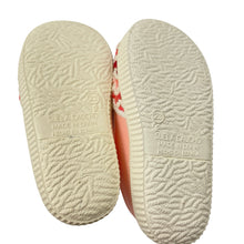 Load image into Gallery viewer, Shoes Zara, canvas shoes, Made in Spain, EU 23, EUC, size 5.5,  