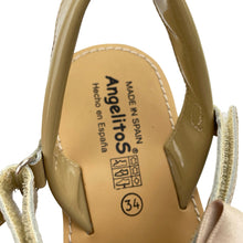 Load image into Gallery viewer, Shoes Angelitos, patent leather sandals, Made in Spain, EU 34, EUC, size 2,  