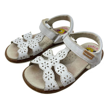 Load image into Gallery viewer, Shoes PABLOSKY, white leather sandals, Made in Spain, EU 26, FUC, size 8.5,  