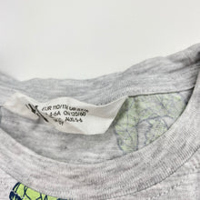 Load image into Gallery viewer, Boys H&amp;M, grey marle tee / top, dinosaurs, FUC, size 5-6,  