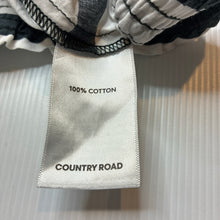 Load image into Gallery viewer, Girls Country Road, striped lightweight cotton shorts, elasticated, FUC, size 8,  