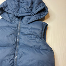 Load image into Gallery viewer, Boys Cotton On, think hooded puffer vest / jacket, GUC, size 5-6,  
