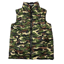 Load image into Gallery viewer, Boys Babahlu, reversible camo print / back puffer vest, EUC, size 8,  