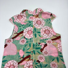 Load image into Gallery viewer, Girls lightweight, floral tunic dress, no size, armpit to armpit: 34.5cm, GUC, size 6-8, L: 60cm