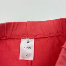 Load image into Gallery viewer, Girls Target, stretchy bike pants, elasticated, FUC, size 7,  