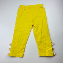 Load image into Gallery viewer, Girls yellow, stretchy leggings, Inside leg: 27.5cm, EUC, size 6,  