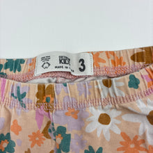 Load image into Gallery viewer, Girls Cotton On, floral flared leggings, wash fade, FUC, size 3,  