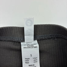Load image into Gallery viewer, Girls KID, ribbed organic cotton blend leggings, Inside leg: 38cm, EUC, size 5,  