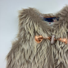 Load image into Gallery viewer, Girls Target, lined faux fur vest / jacket, EUC, size 2,  