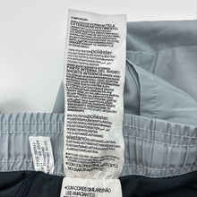 Load image into Gallery viewer, Unisex Under Armour, dual layer sports / activewear shorts, Sz: L, EUC, size 12-14,  