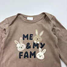 Load image into Gallery viewer, Unisex Baby Berry, cotton bodysuit / romper, GUC, size 0,  