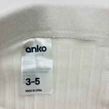 Load image into Gallery viewer, Girls Anko, white ribbed stretchy stockings, EUC, size 3-5,  