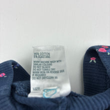 Load image into Gallery viewer, Girls Anko, navy floral ribbed leggings, Inside leg: 38cm, EUC, size 4,  