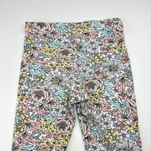 Load image into Gallery viewer, Girls Lily &amp; Dan, floral stretchy leggings, Inside leg: 34cm, FUC, size 4,  