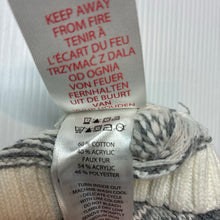 Load image into Gallery viewer, Girls knitted, hat / beanie, EUC, size 1,  